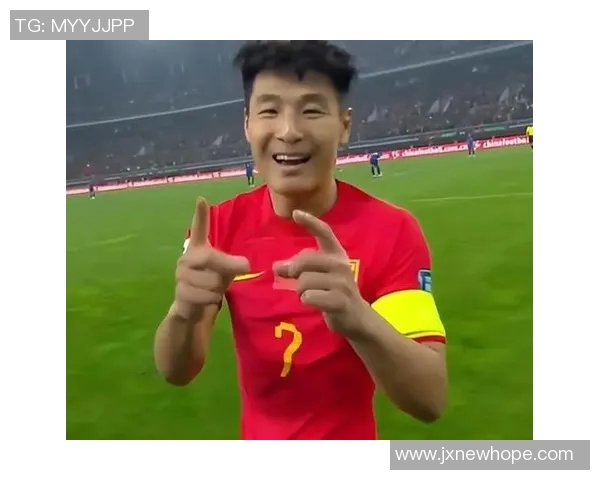 武磊在足球场上的精彩表现与明星之路的成长历程探讨