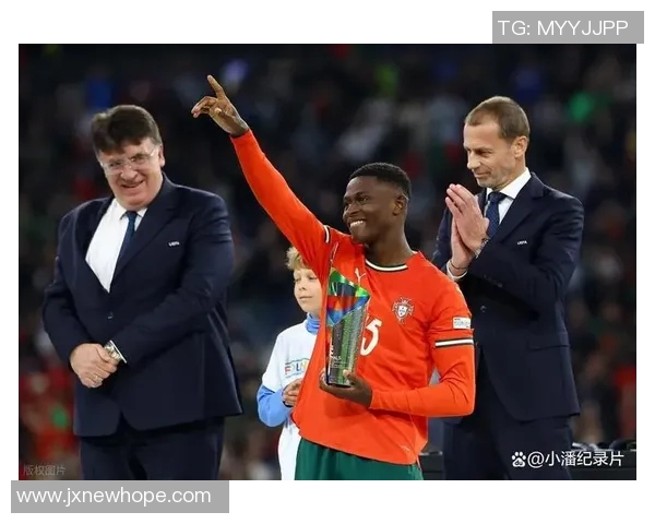 短腿足球明星盘点小个子球员如何在绿茵场上闪耀光芒