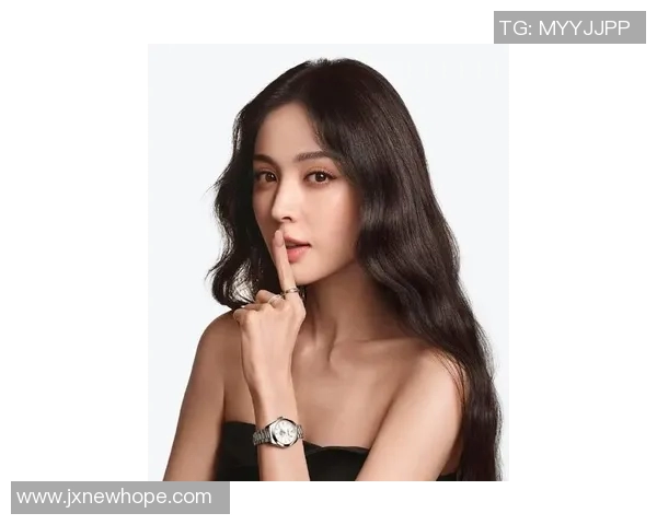 足球明星古力娜扎的传奇之路与她在绿茵场上的辉煌成就探秘