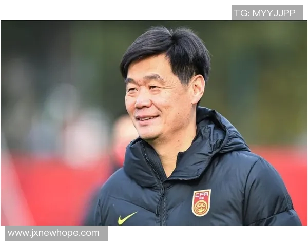 邓超足球明星身份揭秘他与足球的深厚渊源与影响力