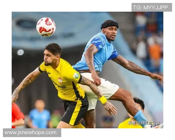 中超联赛续约欧洲足球明星引发热议球迷期待新赛季精彩表现