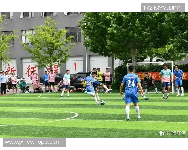 庄河足球明星最新阵容及精彩照片展示