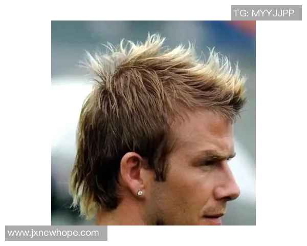 通过道具与发型联想揭示足球明星的秘密与魅力