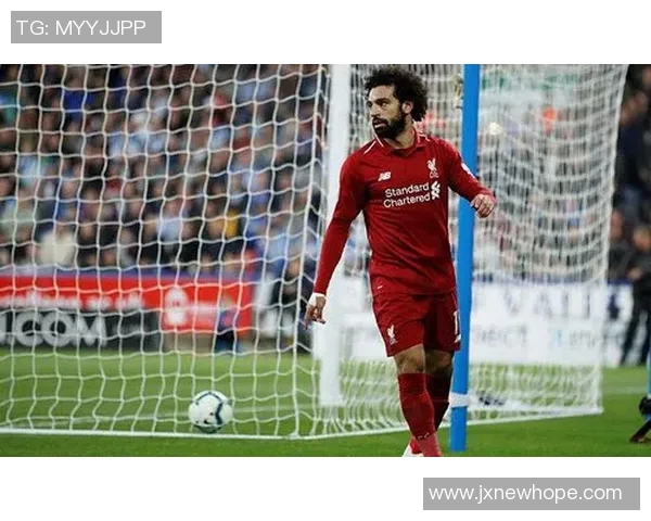 揭秘那些没有纹身的足球明星他们的独特魅力与风格 揭秘那些没有纹身的足球明星他们的独特魅力与风格