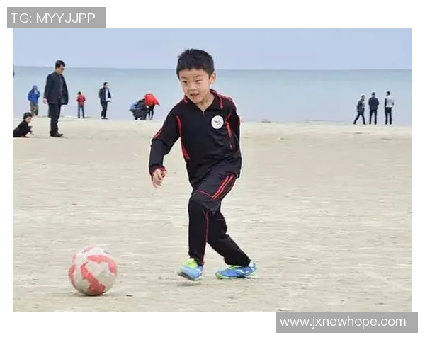 杨涵足球明星的真实身份揭秘及其在足球界的影响力分析